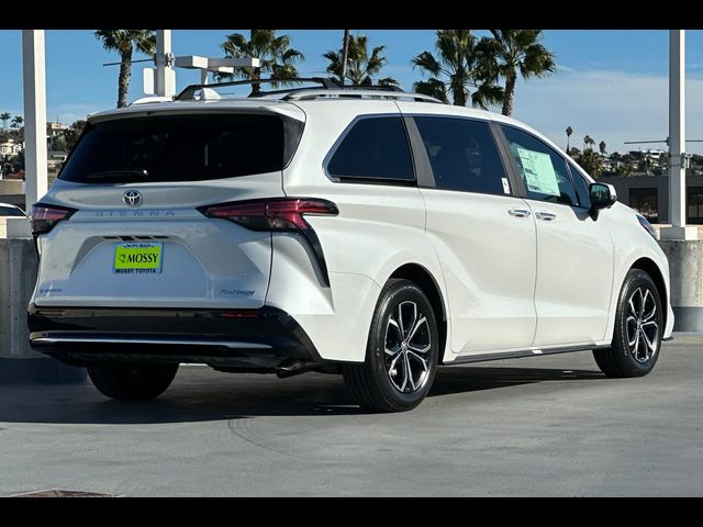 2025 Toyota Sienna Platinum