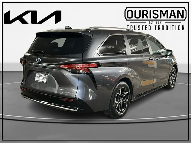 2025 Toyota Sienna Platinum