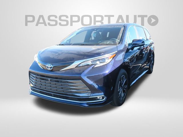 2025 Toyota Sienna Platinum