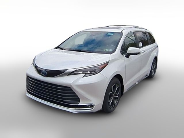 2025 Toyota Sienna Platinum