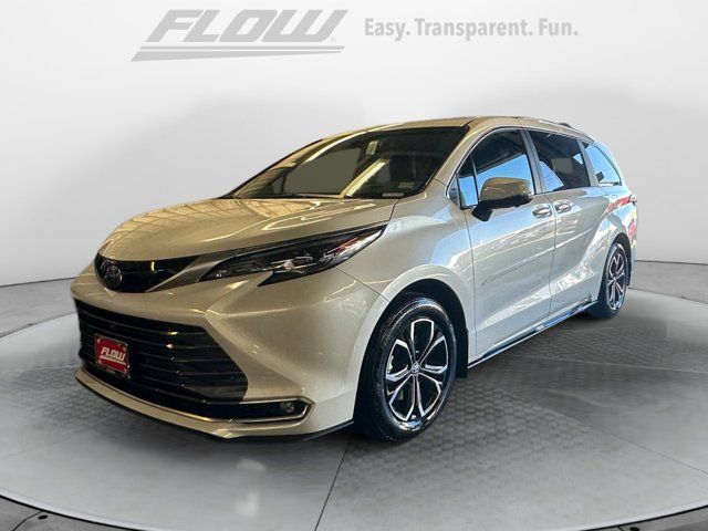 2025 Toyota Sienna Platinum