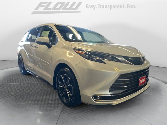 2025 Toyota Sienna Platinum