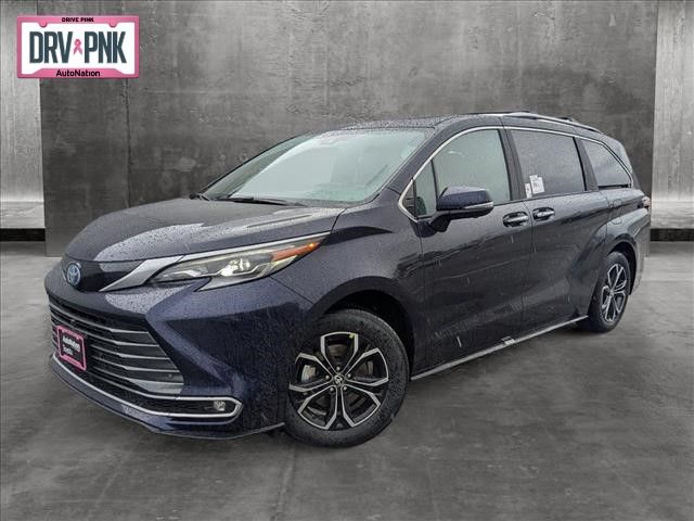 2025 Toyota Sienna Platinum