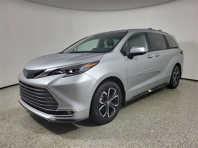 2025 Toyota Sienna Platinum