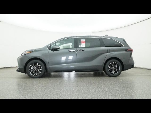 2025 Toyota Sienna Platinum