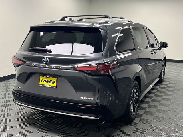 2025 Toyota Sienna Platinum
