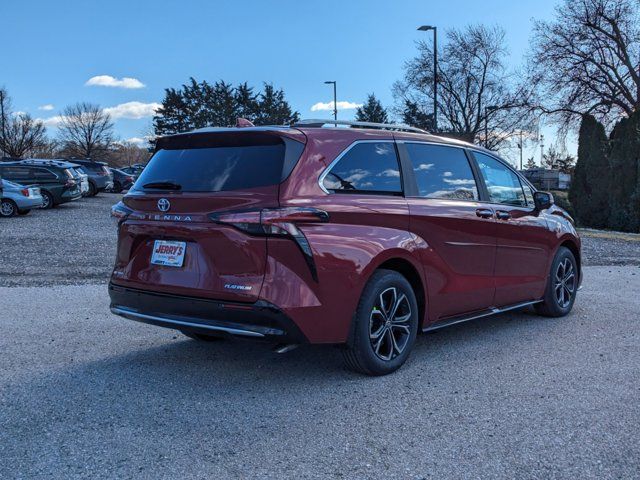 2025 Toyota Sienna Platinum