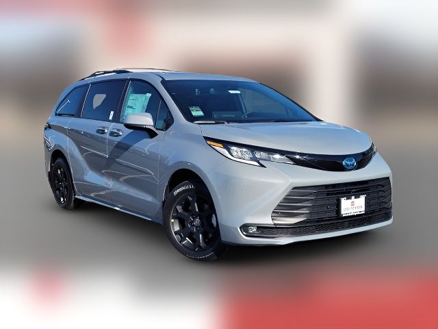 2025 Toyota Sienna Woodland Edition