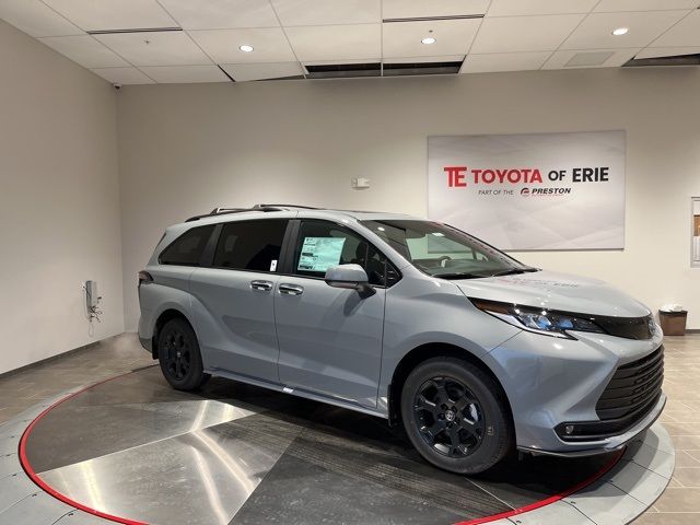 2025 Toyota Sienna XSE