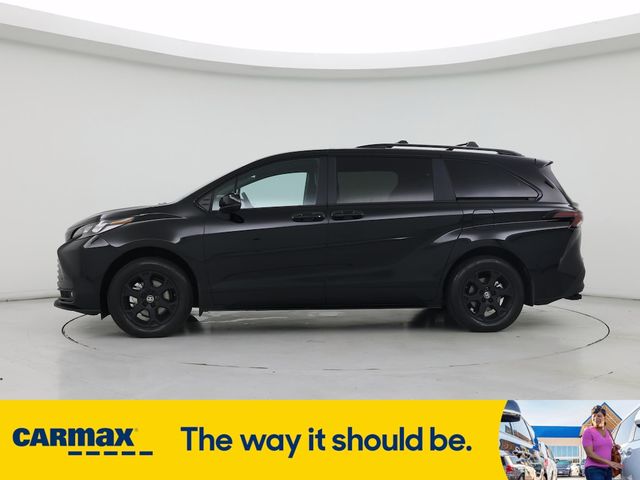 2025 Toyota Sienna Woodland Edition