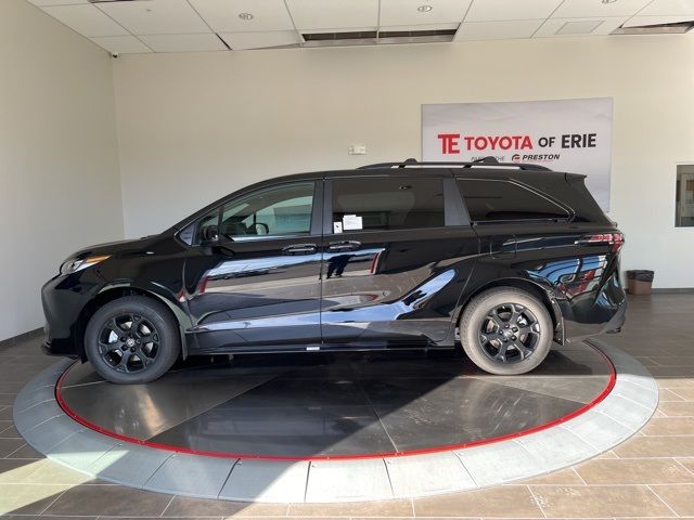 2025 Toyota Sienna XSE