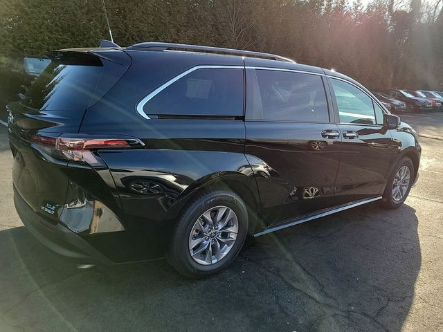 2025 Toyota Sienna XSE