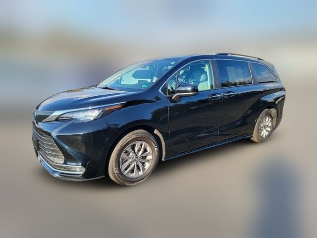 2025 Toyota Sienna XSE