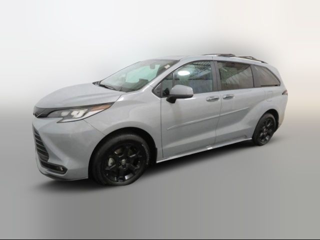 2025 Toyota Sienna Woodland Edition