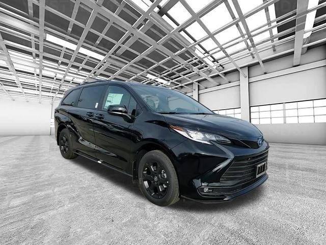 2025 Toyota Sienna XSE