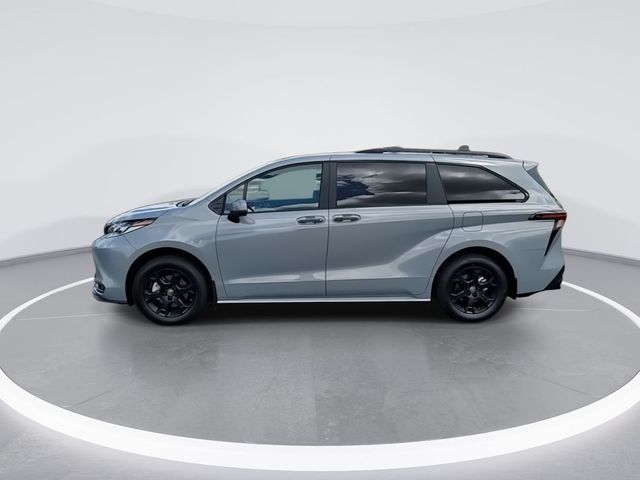 2025 Toyota Sienna Woodland Edition
