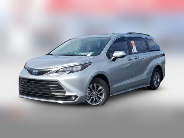 2025 Toyota Sienna XLE