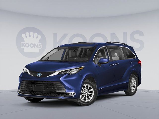 2025 Toyota Sienna XLE