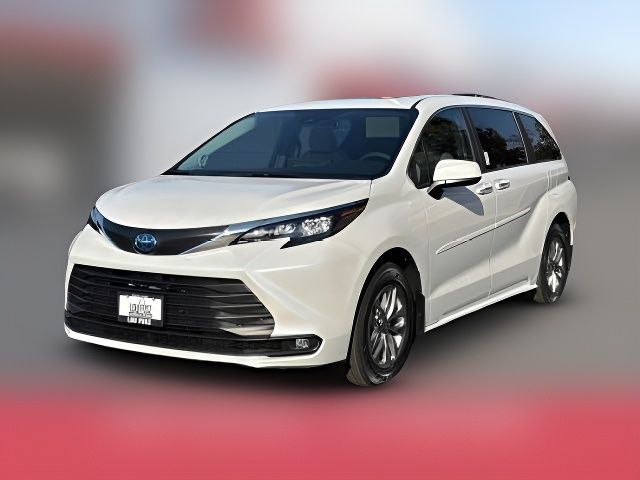 2025 Toyota Sienna XLE