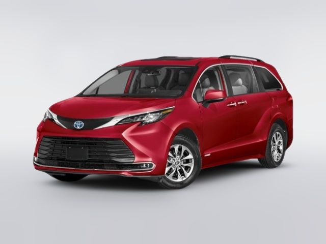 2025 Toyota Sienna XLE