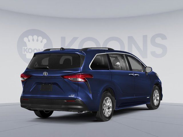 2025 Toyota Sienna XLE