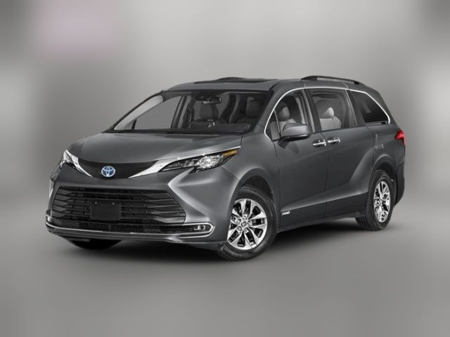 2025 Toyota Sienna XLE