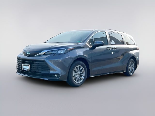 2025 Toyota Sienna XLE