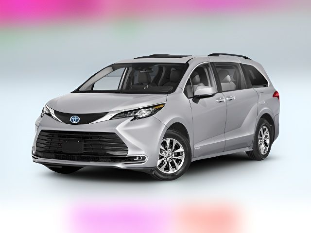 2025 Toyota Sienna XLE