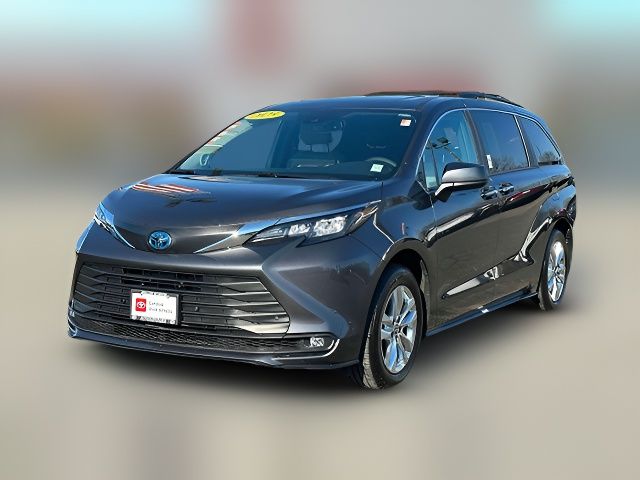 2025 Toyota Sienna XLE