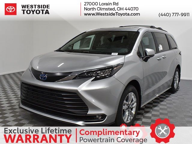 2025 Toyota Sienna XLE