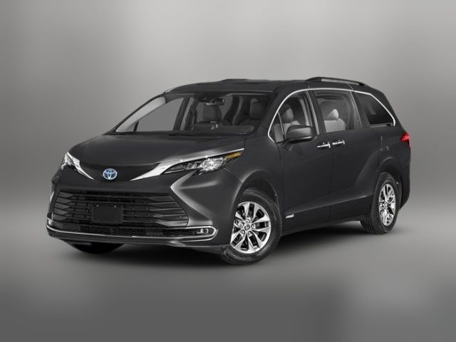 2025 Toyota Sienna XLE