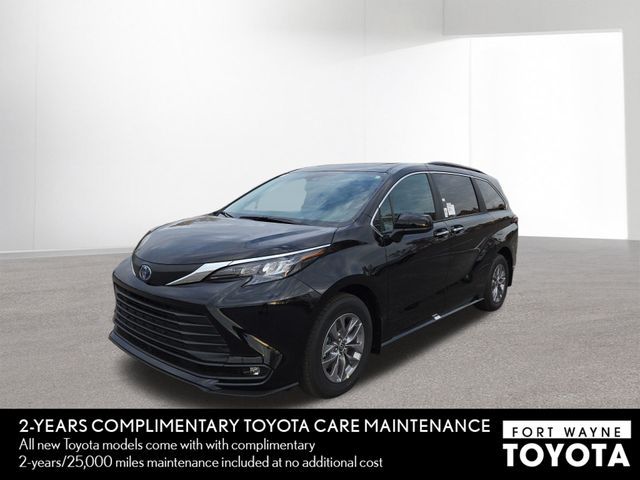 2025 Toyota Sienna XLE