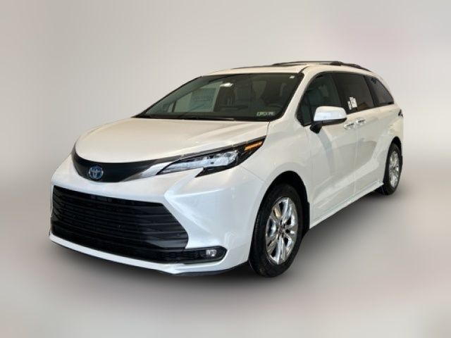 2025 Toyota Sienna XLE