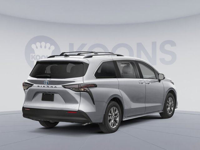 2025 Toyota Sienna XLE