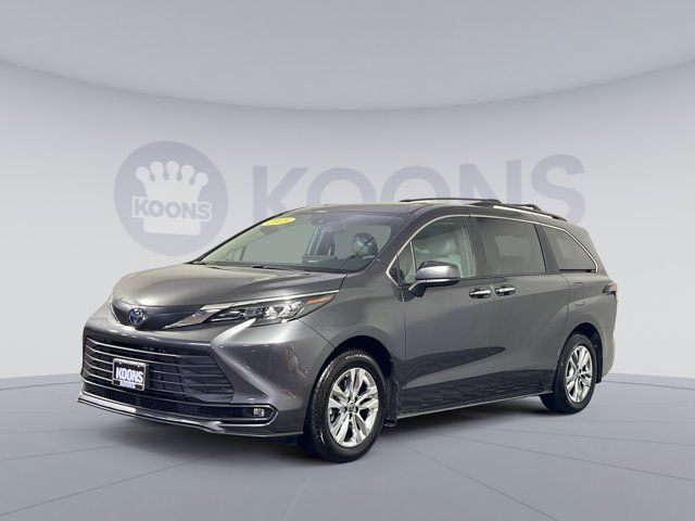 2025 Toyota Sienna XLE