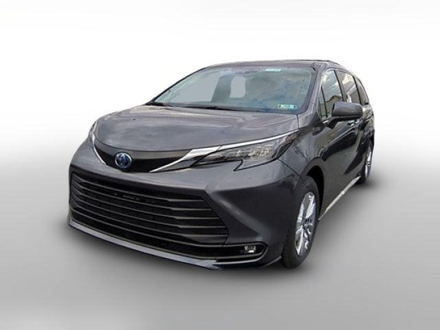 2025 Toyota Sienna XLE