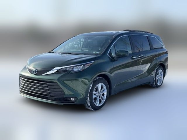 2025 Toyota Sienna XLE