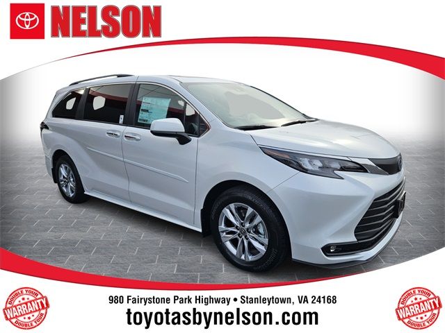 2025 Toyota Sienna XLE