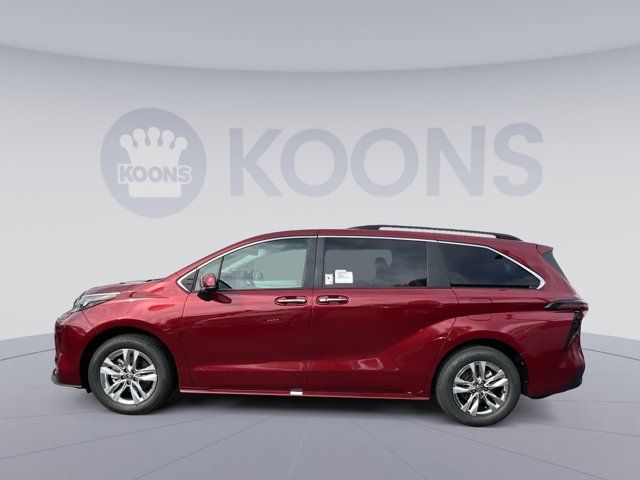 2025 Toyota Sienna XLE