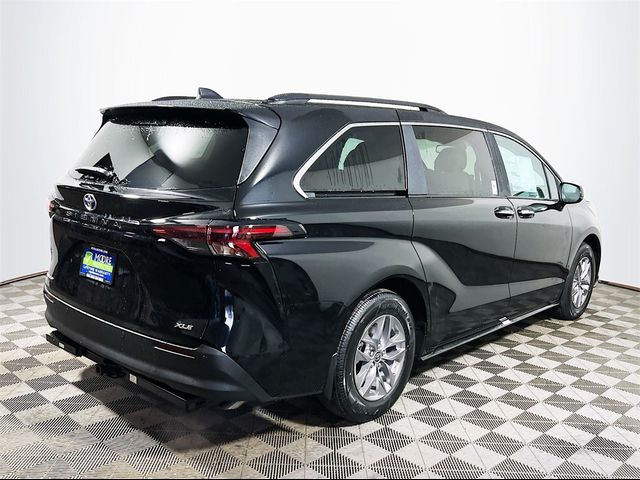 2025 Toyota Sienna XLE