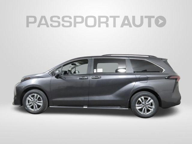 2025 Toyota Sienna XLE