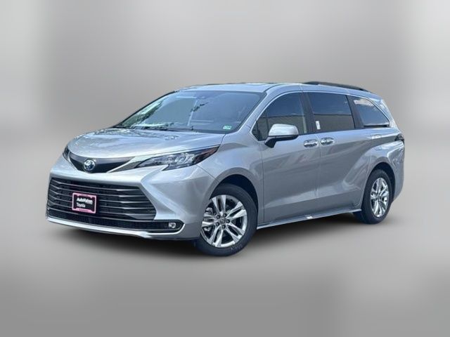 2025 Toyota Sienna XLE
