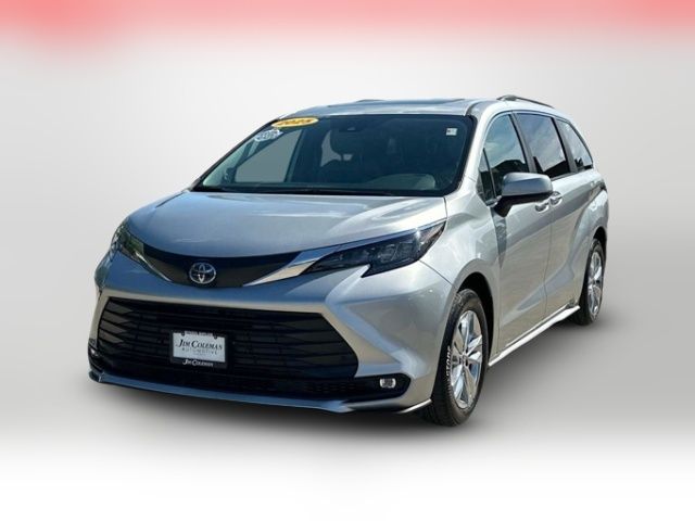 2025 Toyota Sienna XLE