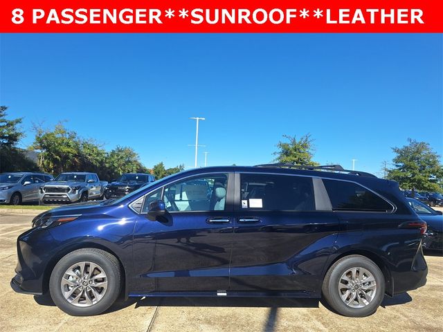 2025 Toyota Sienna XLE