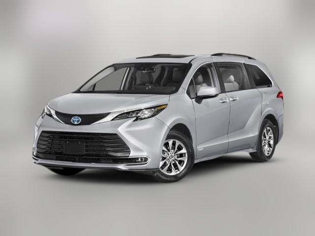 2025 Toyota Sienna XLE