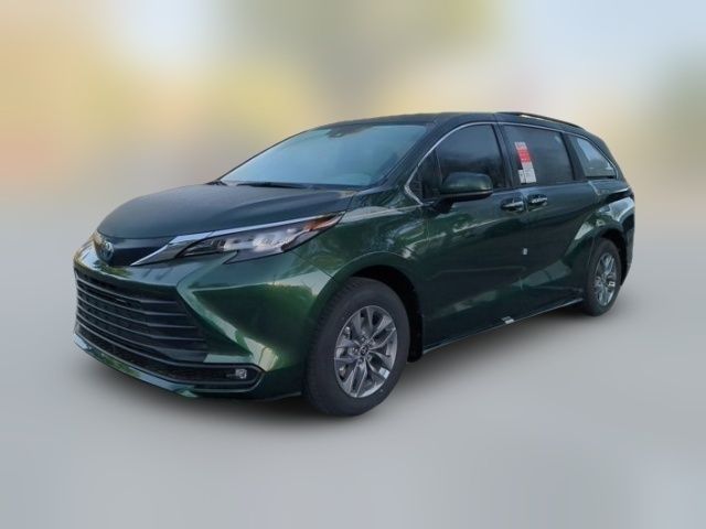 2025 Toyota Sienna XLE