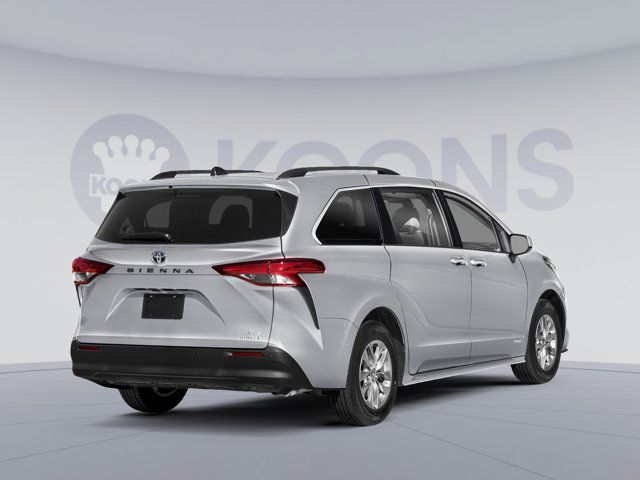 2025 Toyota Sienna XLE