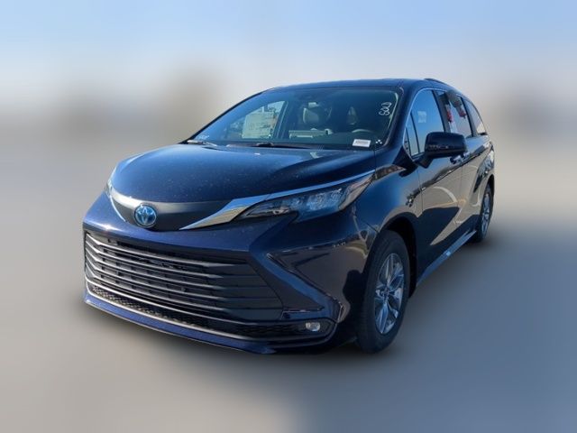 2025 Toyota Sienna XLE