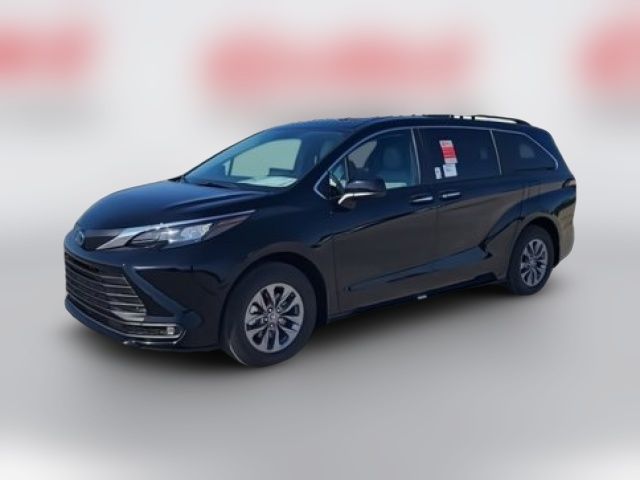 2025 Toyota Sienna XLE