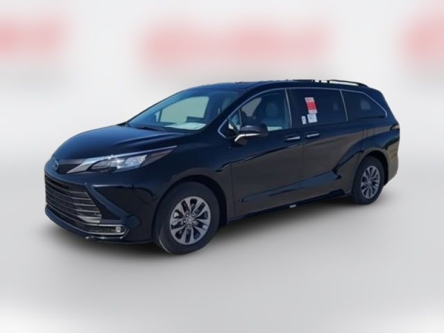 2025 Toyota Sienna XLE